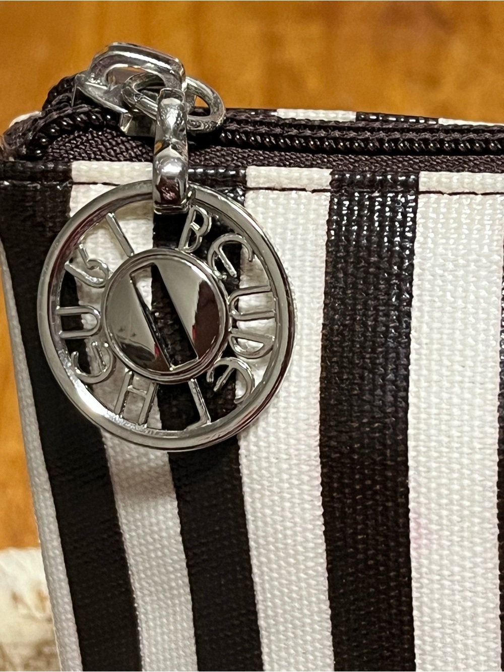 Henry Bendel vintage brown white stripe PVC cosmetic bag . Good condition. - Picture 2 of 11